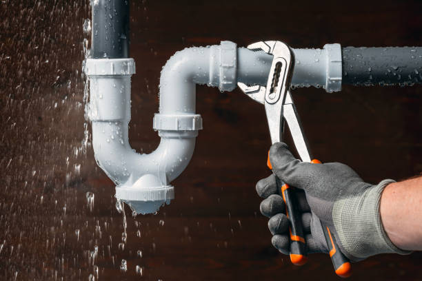Professional Gas Line Repair technician working in Allentown, NJ